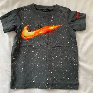 Kids Nike t-shirt